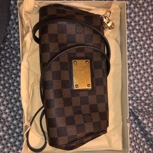 Louis Vuitton Eva Clutch! SOLDDDDD!!!